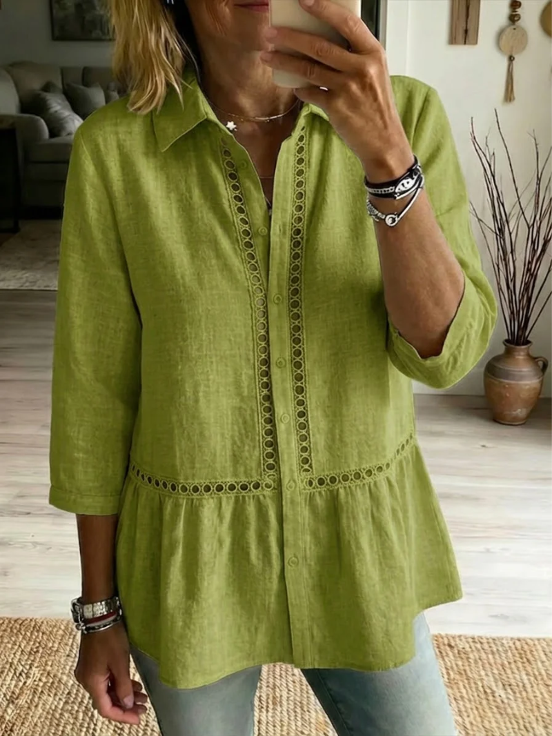 Blusa de mujer de algodón con botones y encaje – estilo clásico elegante
